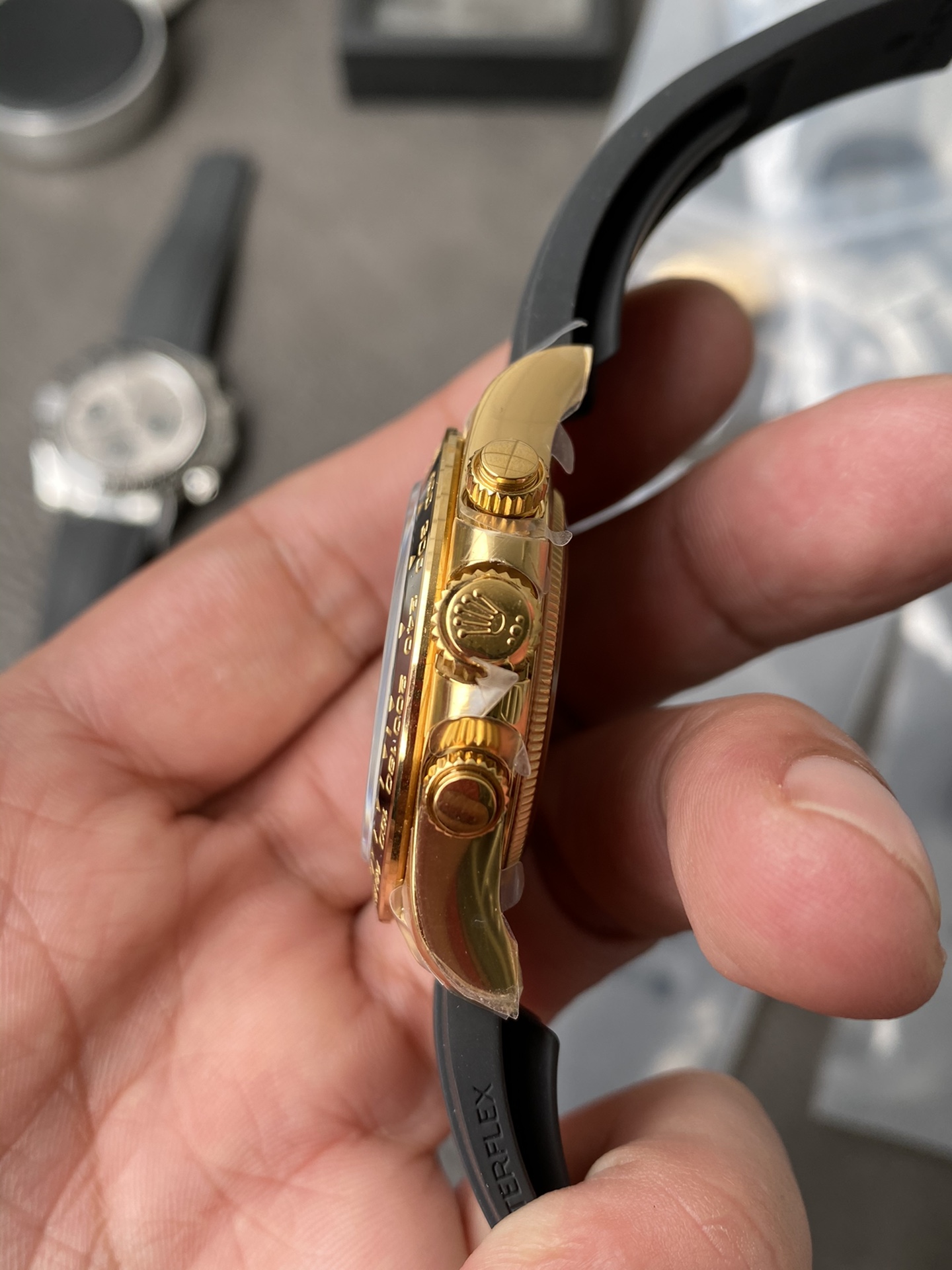 Victory Factory Watch Rolex Daytoan 126518 Yellow Gold Dial Black Ceramic Bezel Oysterflex Strap SH4131 Movement 005 Clean Factory Watch Rolex Daytoan 126518 Yellow Gold Dial Black Ceramic Bezel Oysterflex Strap SH4131 Movement 005