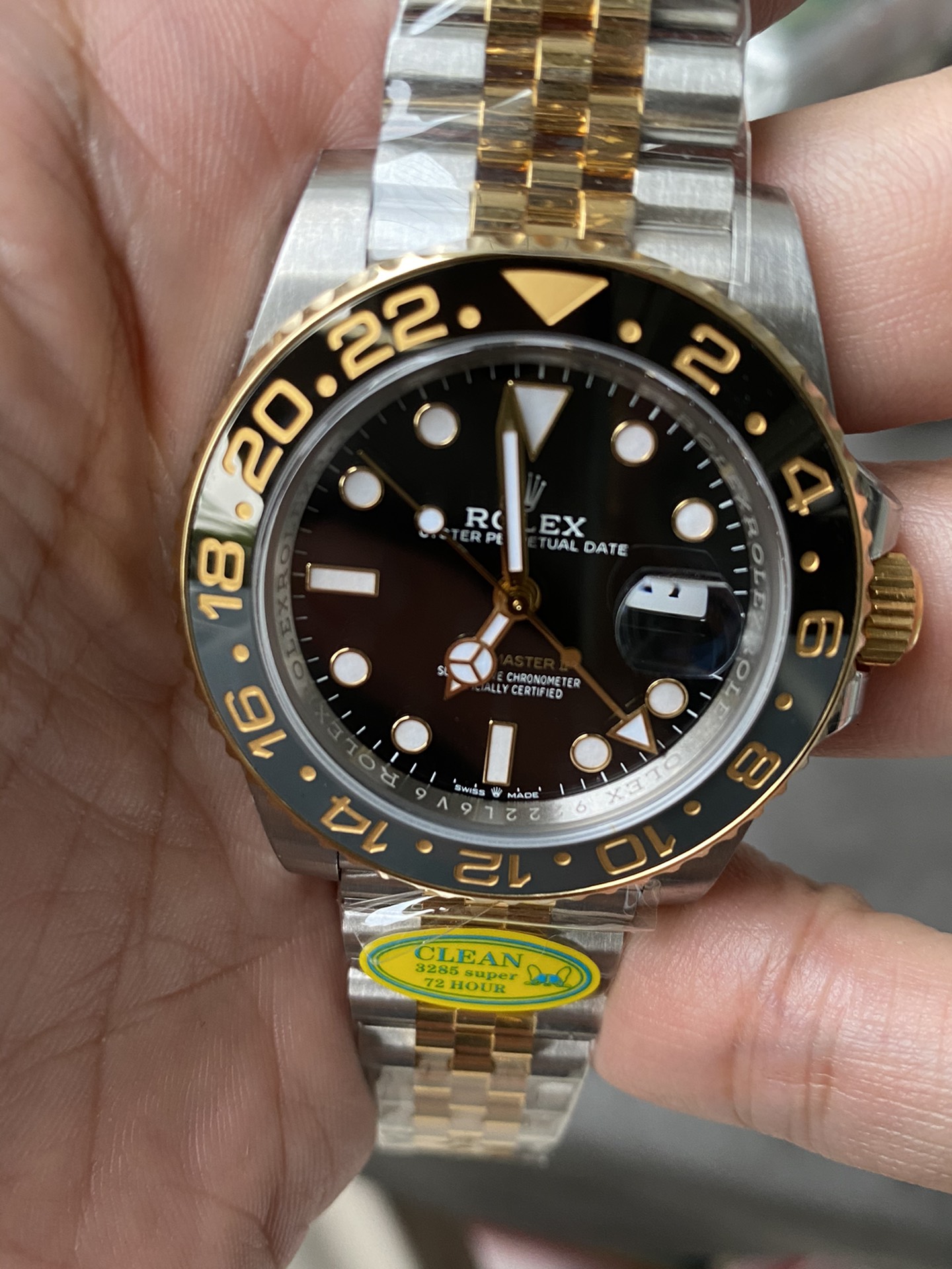 Victory Factory GMT Master II 126713GRNR Oystersteel and Yellow Gold Black and Grey Bezel Black Dial Jubilee Bracelet DD3285 Movement 03 Clean Factory GMT Master II 126713GRNR Oystersteel and Yellow Gold Black and Grey Bezel Black Dial Jubilee Bracelet DD3285 Movement 03