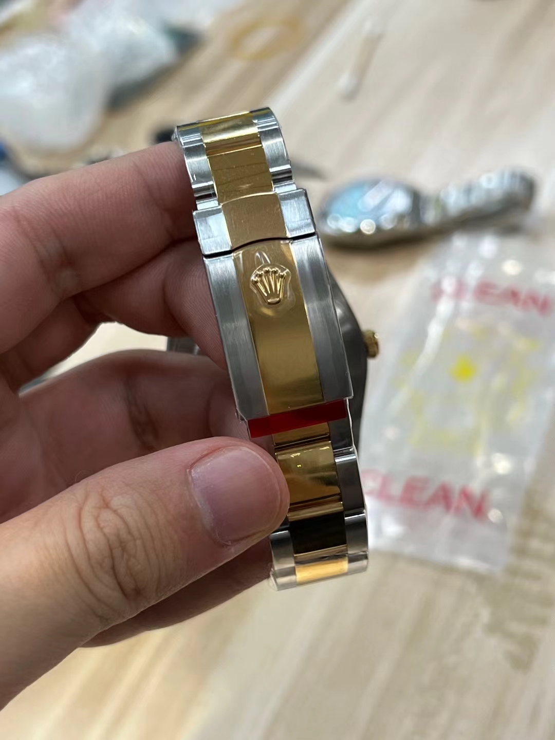 Victory Factory Watches Rolex DateJust 41mm m126333 0021 Yellow Gold Motif Dial Oyster Bracelet 3235 Movement 07 Clean Factory Watches Rolex DateJust 41mm m126333 0021 Yellow Gold Motif Dial Oyster Bracelet 3235 Movement 07