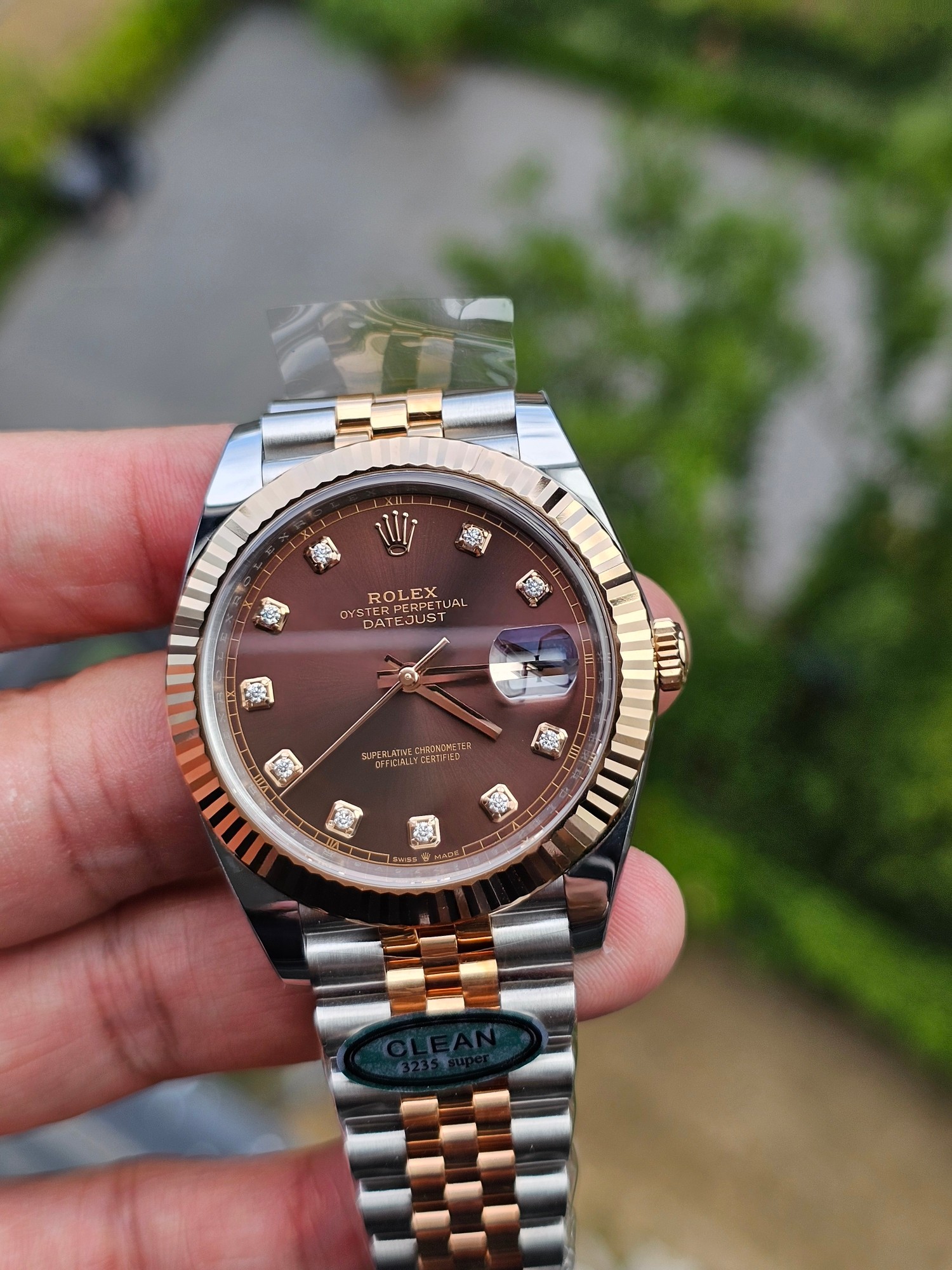 Victory Factory Datejust 41 M126331 0004 Chocolate Dial Diamonds Hour Markers Rose Gold and Steel Jubilee Band SH3235 Caliber 01 Clean Factory Datejust 41 M126331 0004 Chocolate Dial Diamonds Hour Markers Rose Gold and Steel Jubilee Band SH3235 Caliber 01