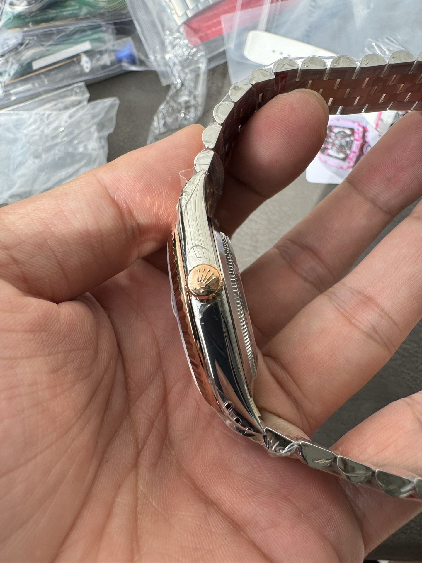 Victory Factory Watch Datejust 41 M126331 0020 Grey Fluted Motif Dial Rose Gold and Oyster Steel Bracelet SH3235 Movement 05 Clean Factory Watch Datejust 41 M126331 0020 Grey Fluted Motif Dial Rose Gold and Oyster Steel Bracelet SH3235 Movement 05