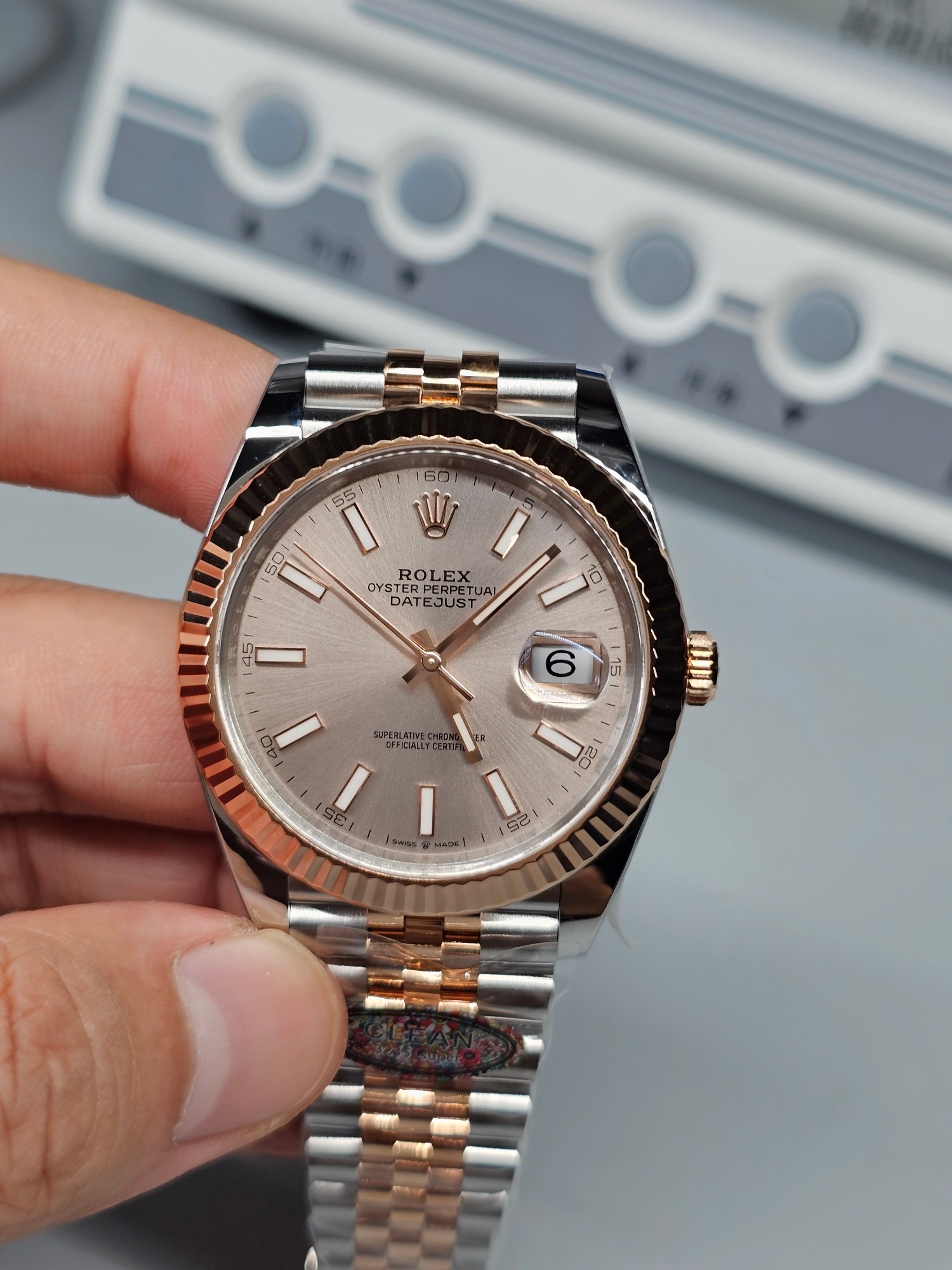 Victory Factory Watch Rolex Datejust 41 126331 Pink Dial Rose Gold Fluted Bezel Rose Gold and Oystersteel Two Tone Jubilee Bracelet SH3235 Movement 01 Clean Factory Watch Rolex Datejust 41 126331 Pink Dial Rose Gold Fluted Bezel Rose Gold and Oystersteel Two Tone Jubilee Bracelet SH3235 Movement 01