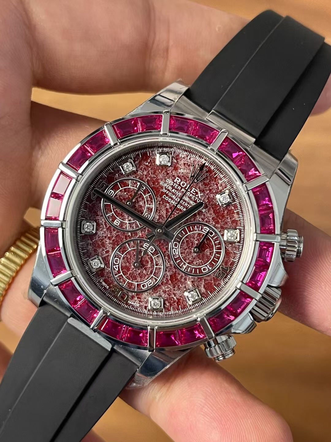 Premium Customized Daytona 116519 Red Garnet Dial and Bezel Diamonds Indexes Based on Victory Factory Daytona DD4130 Movement Oysterflex Strap 03 Premium Customized Daytona 116519 Red Garnet Dial and Bezel Diamonds Indexes Based on Clean Factory Daytona DD4130 Movement Oysterflex Strap 03