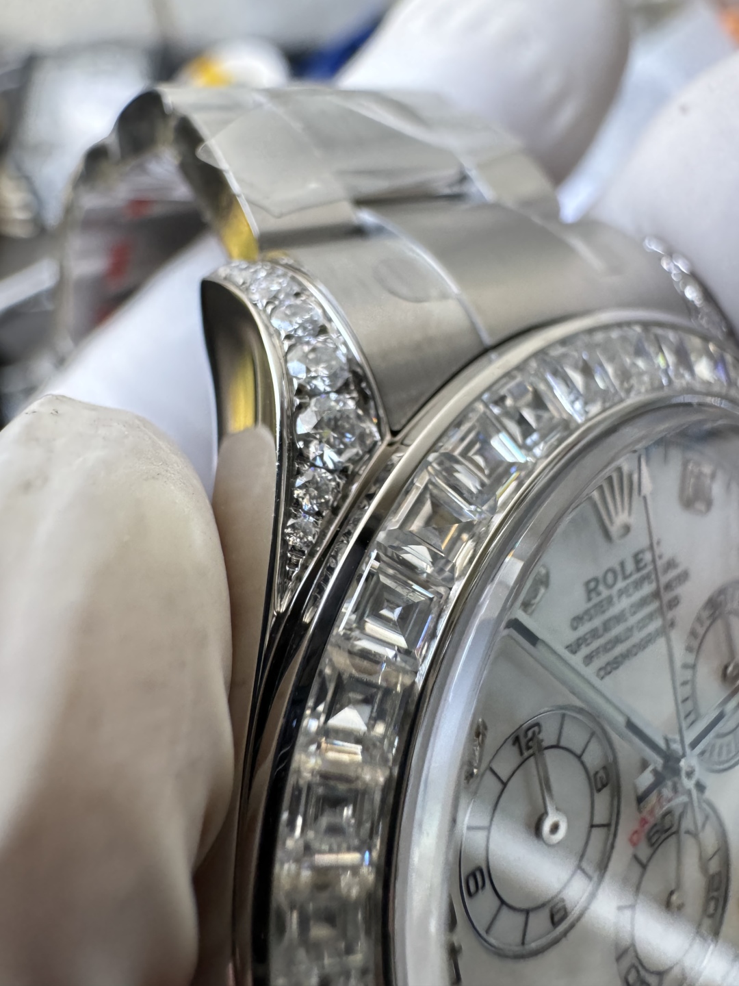 Premium Customized Daytona 116589 MOP Dial Diamonds Hour Markers Diamonds Case and Bezel Based on Victory Factory DD4130 Movement 11 Premium Customized Daytona 116589 MOP Dial Diamonds Hour Markers Diamonds Case and Bezel Based on Clean Factory DD4130 Movement 11