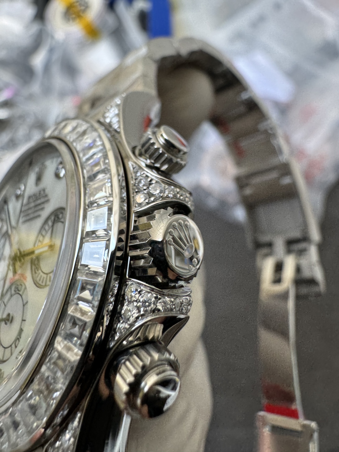 Premium Customized Daytona 116589 MOP Dial Diamonds Hour Markers Diamonds Case and Bezel Based on Victory Factory DD4130 Movement 13 Premium Customized Daytona 116589 MOP Dial Diamonds Hour Markers Diamonds Case and Bezel Based on Clean Factory DD4130 Movement 13