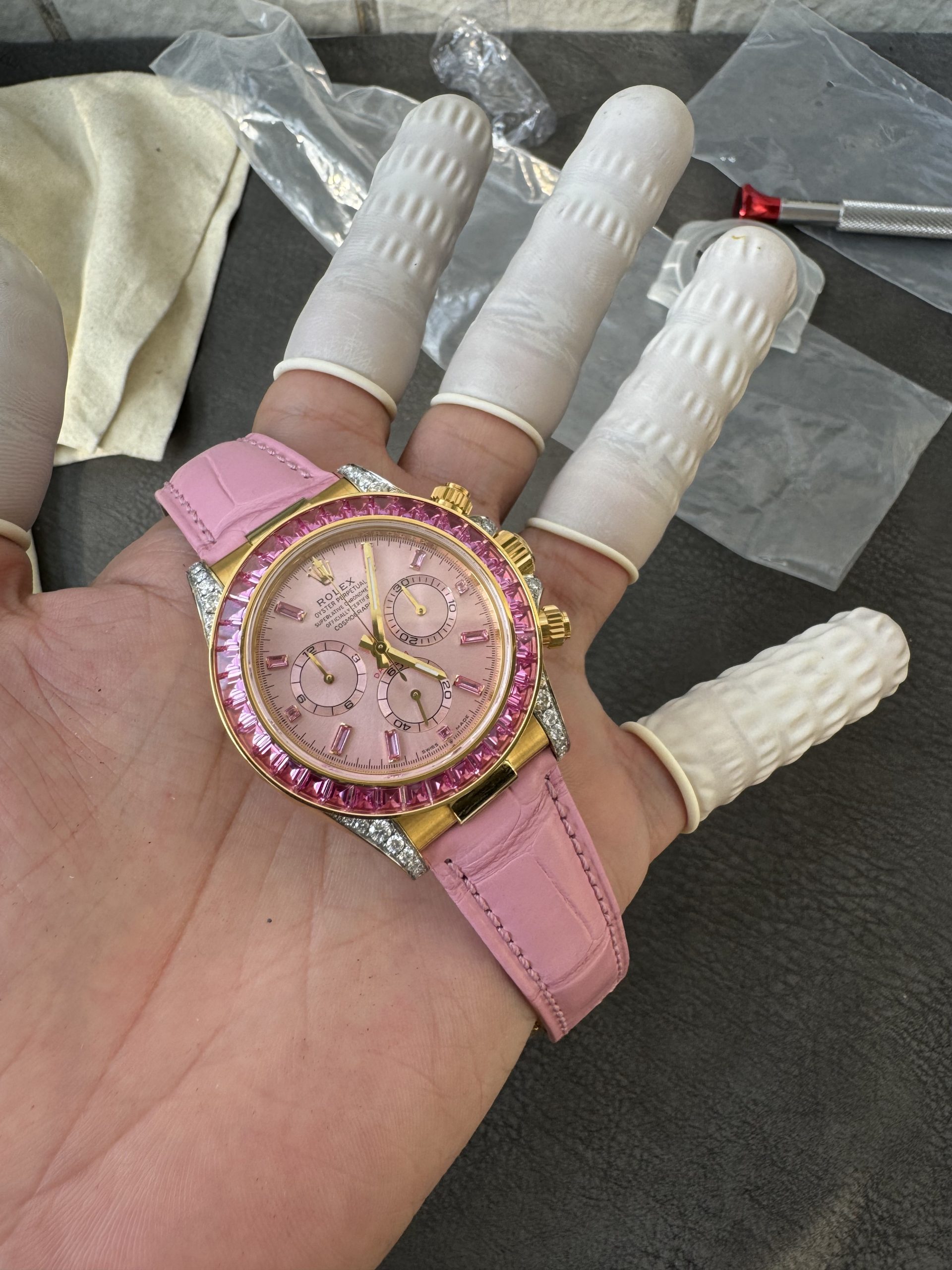 Super Clone Custom Lady Daytona 126538TRO Wrapped 18K Yellow Gold Case Pink Dial wtih Diamond Indexes Pink Diamonds Bezel Pink Leather Strap 4131 Movement 01 Super Clone Custom Lady Daytona 126538TRO Wrapped 18K Yellow Gold Case Pink Dial wtih Diamond Indexes Pink Diamonds Bezel Pink Leather Strap 4131 Movement 01