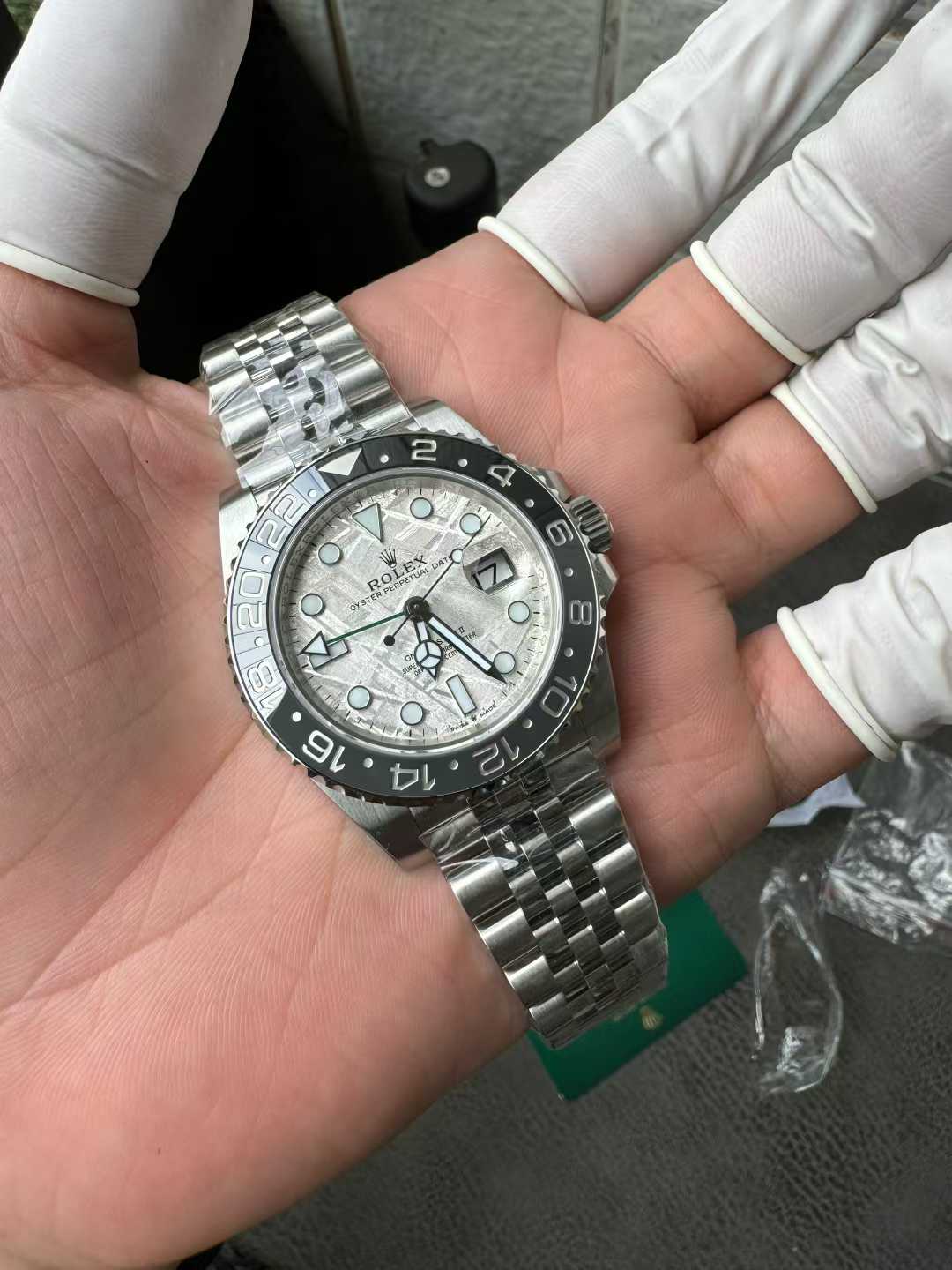 Victory Factory GMT Master II Bruce Wayne 126710GRNR Meteorite Dial Black Gray Ceramic Bezel Green GMT Hand Jubilee Bracelet DD3285 Movement 02 Clean Factory GMT Master II Bruce Wayne 126710GRNR Meteorite Dial Black Gray Ceramic Bezel Green GMT Hand Jubilee Bracelet DD3285 Movement 02