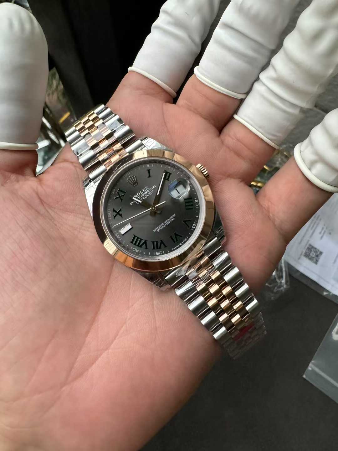 Victory Factory DateJust 41 126331 Wimbledon Slate Dial with Roma Indexes Rose Gold Smooth Bezel Two Tone Jubilee Bracelet DD 3235 Movement 02 Clean Factory DateJust 41 126331 Wimbledon Slate Dial with Roma Indexes Rose Gold Smooth Bezel Two Tone Jubilee Bracelet DD 3235 Movement 02