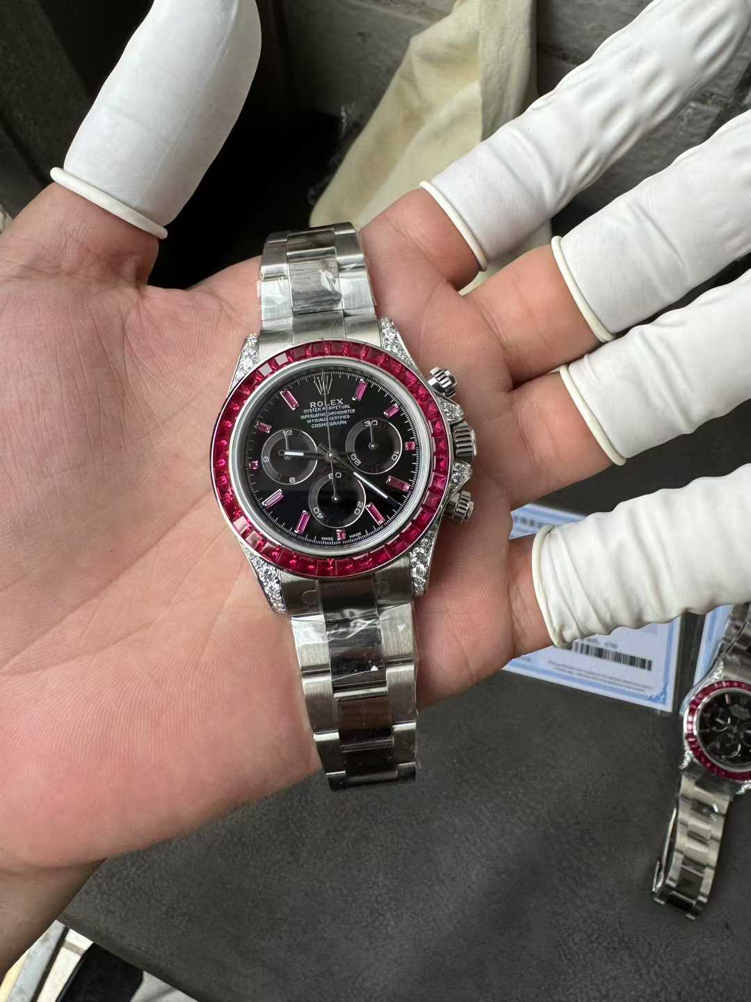 Victory Factory Watch Rolex Ruby Daytona 126599TRU Black Dial Baguette Ruby Bezel TRU Daytona Gem Set DanDong 4131 Movement 01 Clean Factory Watch Rolex Ruby Daytona 126599TRU Black Dial Baguette Ruby Bezel TRU Daytona Gem Set DanDong 4131 Movement 01